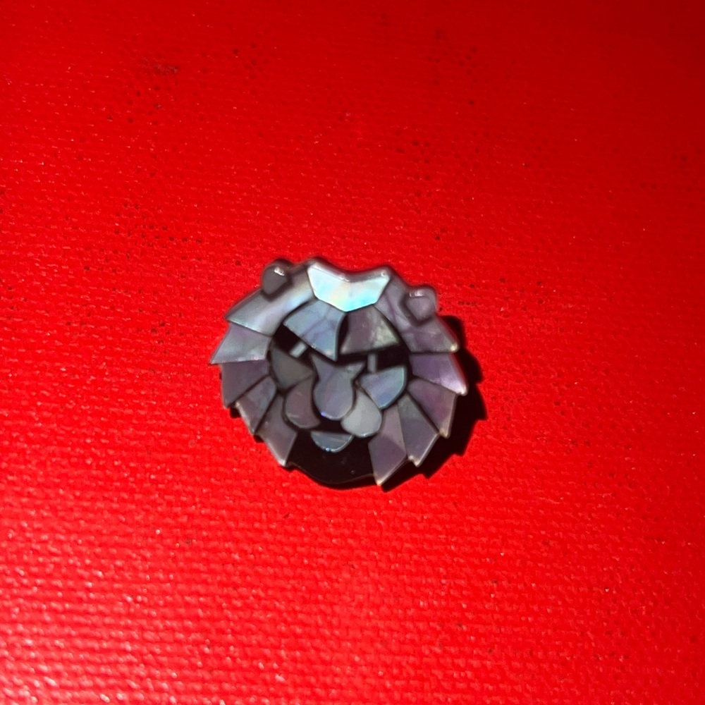 Lee Sands Lion Head Mosaic Earrings - Picture 3 of 3